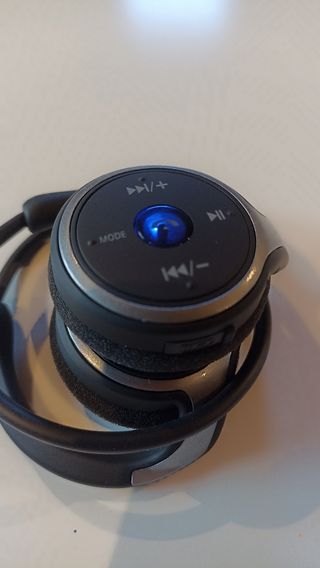 Auriculares con radio FM integrada y bluetooth