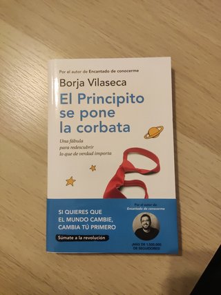 El principito se pone la corbata / The Little Prince Puts on His Tie (Spanish Edition)