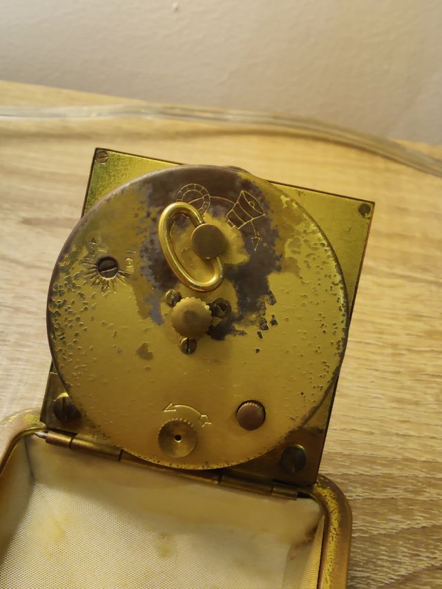 Reloj Despertador Europa Revisado y Funcionando