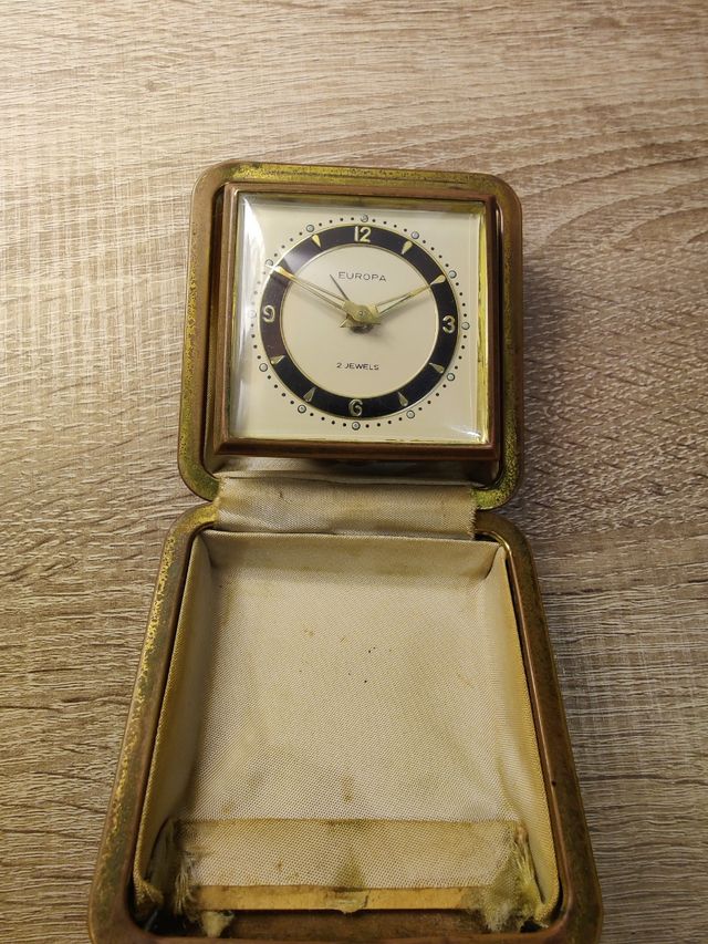 Reloj Despertador Europa Revisado y Funcionando