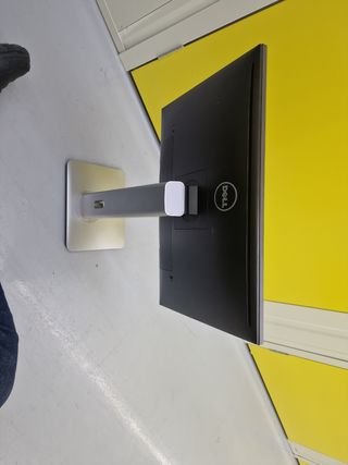 Monitor Dell U2415b en buen estado