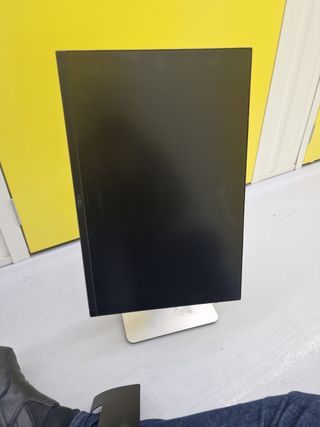Monitor Dell U2415b en buen estado