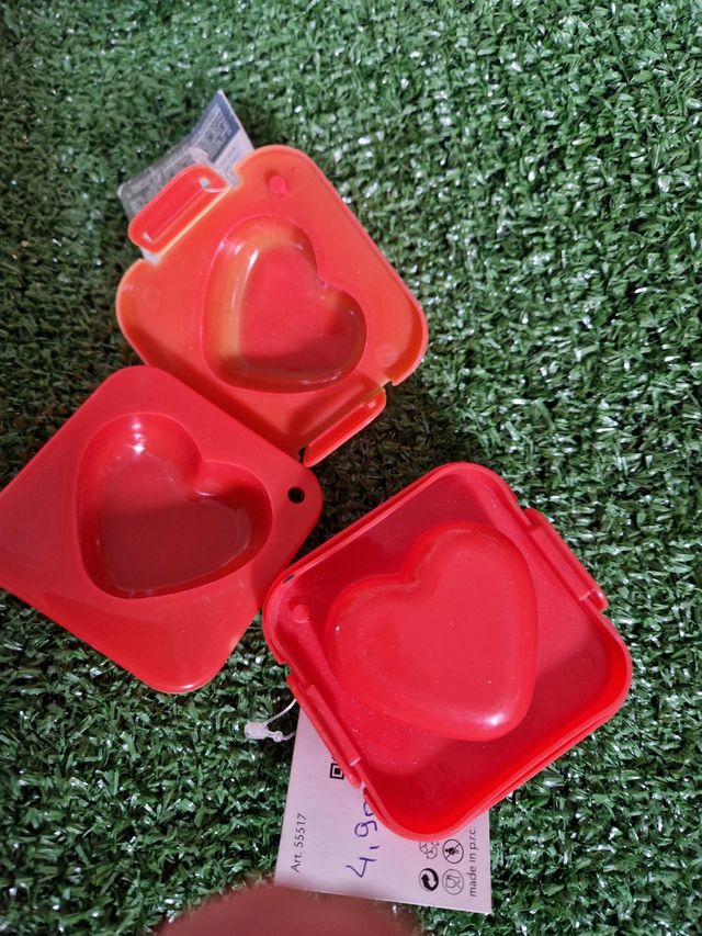 Coppia sagoma cuore uova sode