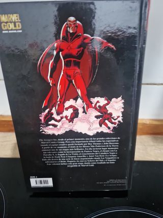 Marvel gold: los vengadores unidos en combate