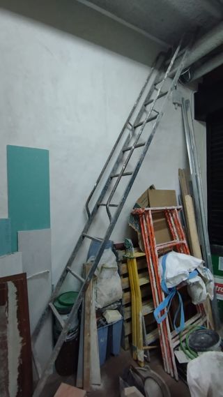 Escalera de obra grande