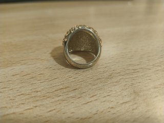 Anillo de oro