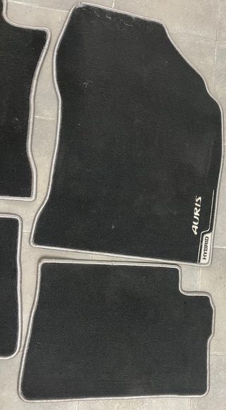 Alfombrillas toyota auris hybrid