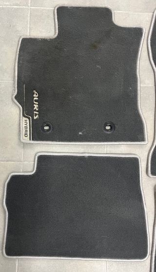 Alfombrillas toyota auris hybrid
