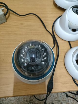 Grabador y camaras de video vigilancia