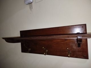 Perchero de madera antiguo