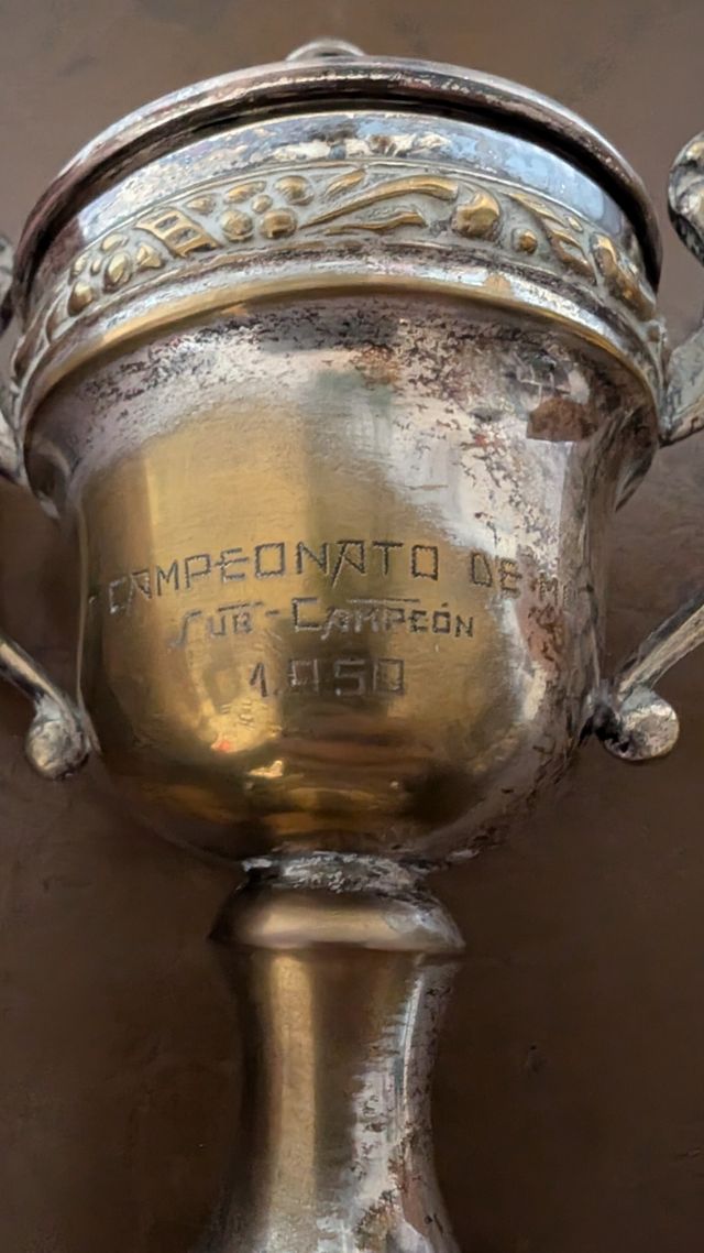 Trofeo campeonato mus 1950 Subcampeón 