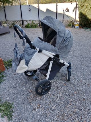 Carro bebe venicci blanco y gris