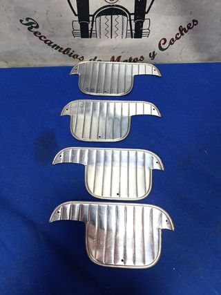 Uñeros metálicos coche clásico 