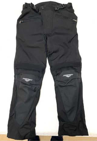 Traje de moto chaquta y pantalon guantes y botas