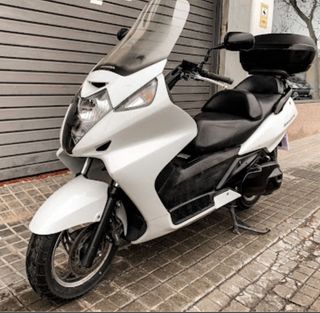 Honda silver wing 600