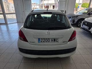 Peugeot 207 2014