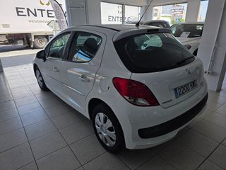 Peugeot 207 2014