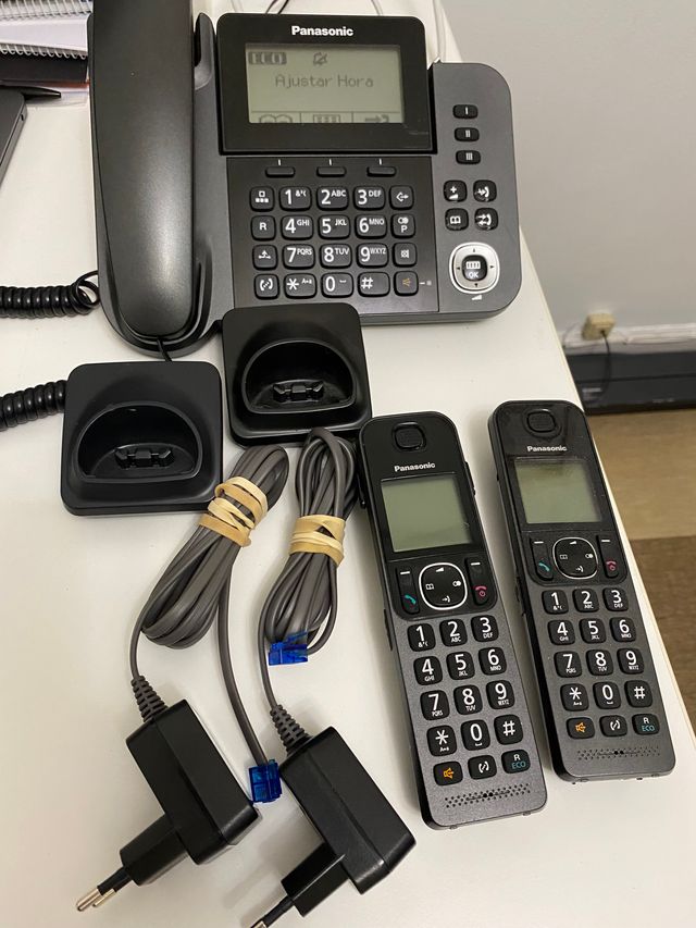 Panasonic Teléfono KXTGF310EX DECT + 2 PNLC1065