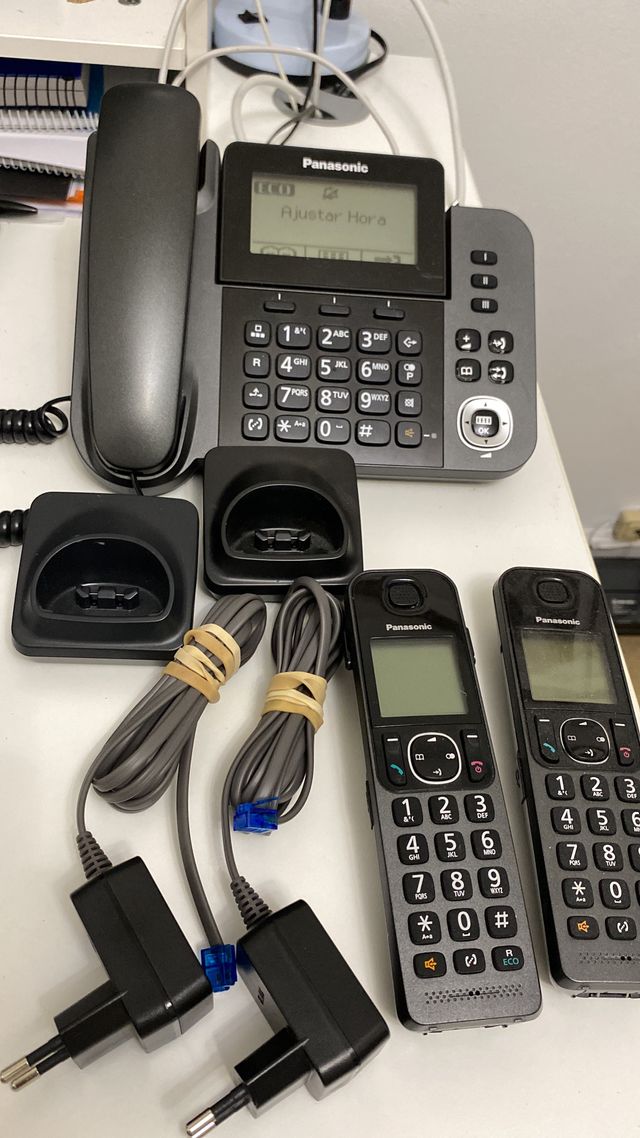 Panasonic Teléfono KXTGF310EX DECT + 2 PNLC1065