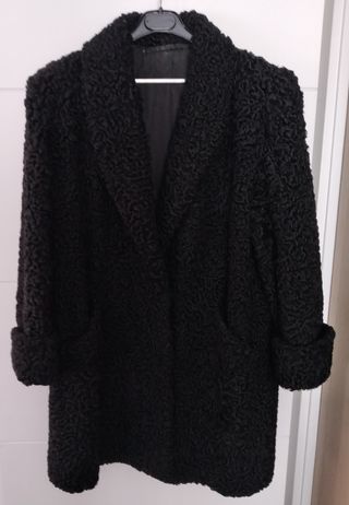 Abrigo de piel de astracan