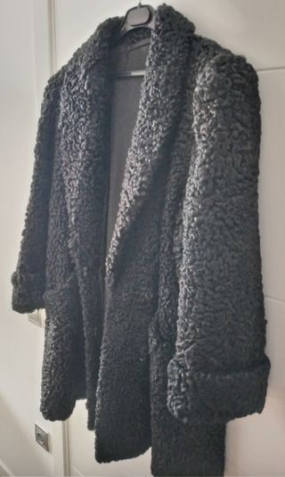 Abrigo de piel de astracan