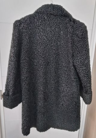 Abrigo de piel de astracan