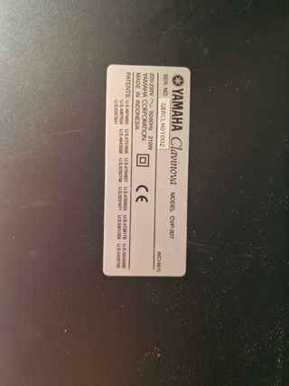 Piano Yamaha Clarinova CVP307