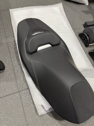 Asiento xmax 300 2025