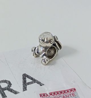 Charm Nini El Conejo.