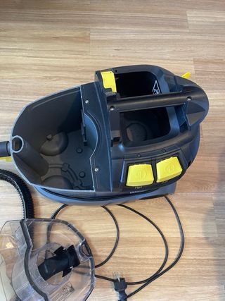 ALQUILER aspirador tapicerias Karcher Puzzi 8/1