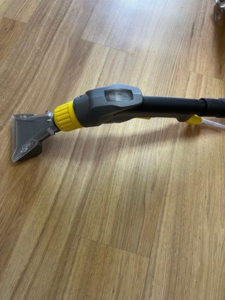 ALQUILER aspirador tapicerias Karcher Puzzi 8/1