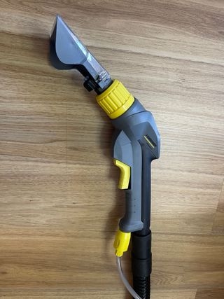 ALQUILER aspirador tapicerias Karcher Puzzi 8/1