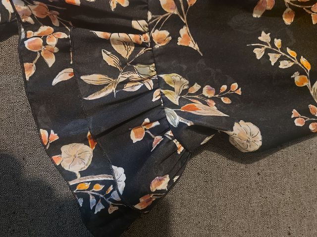 Blusa OLTRE Nera a fiori