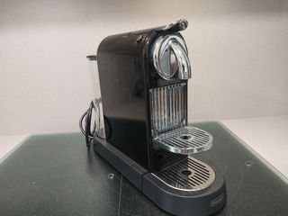 Cafetera Nespresso Delonghi