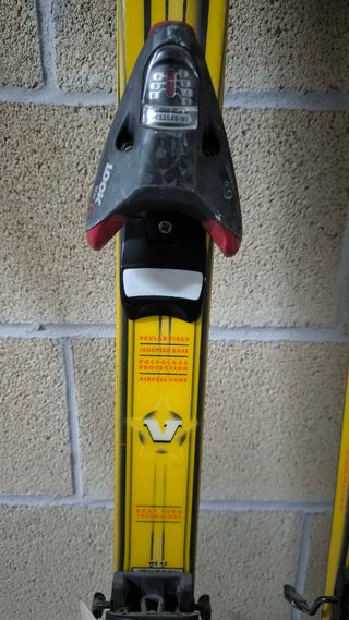Skis