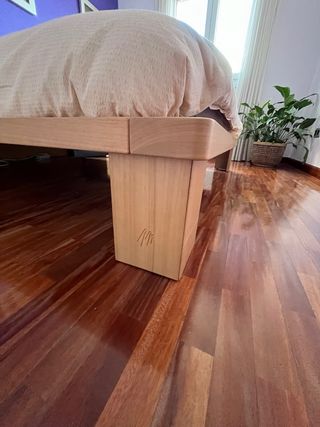 Dormitorio matrimonio diseño madera de haya