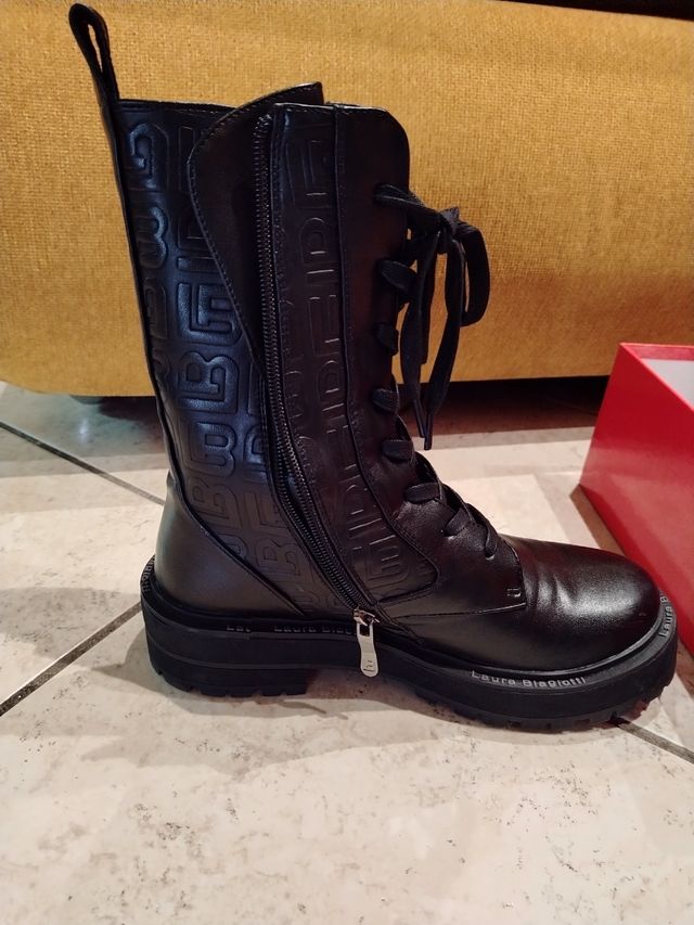 Anfibi neri Laura Biaggiotti 36