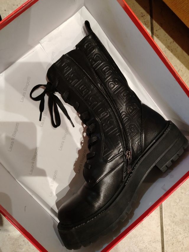 Anfibi neri Laura Biaggiotti 36