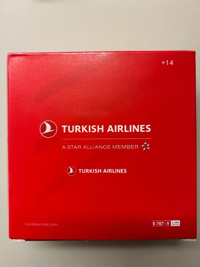 Maqueta avión Turkish Airlines