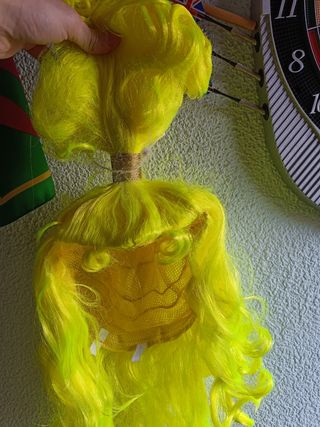 Peluca amarilla