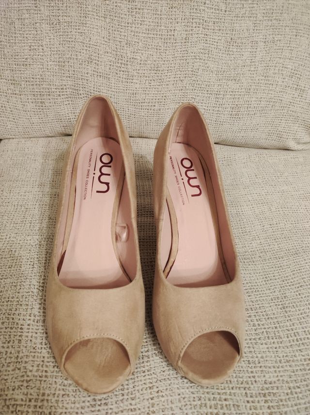 Zapatos salón beige talla 40