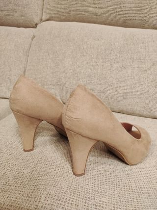 Zapatos salón beige talla 40