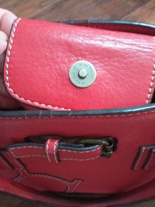 Bolso de mano rojo de Purificación García piel