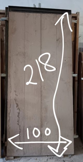Puerta madera maciza, hay 2