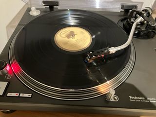 Tocadiscos Technics SL1210MK2