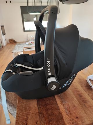 Maxicosi cabriofix i-size