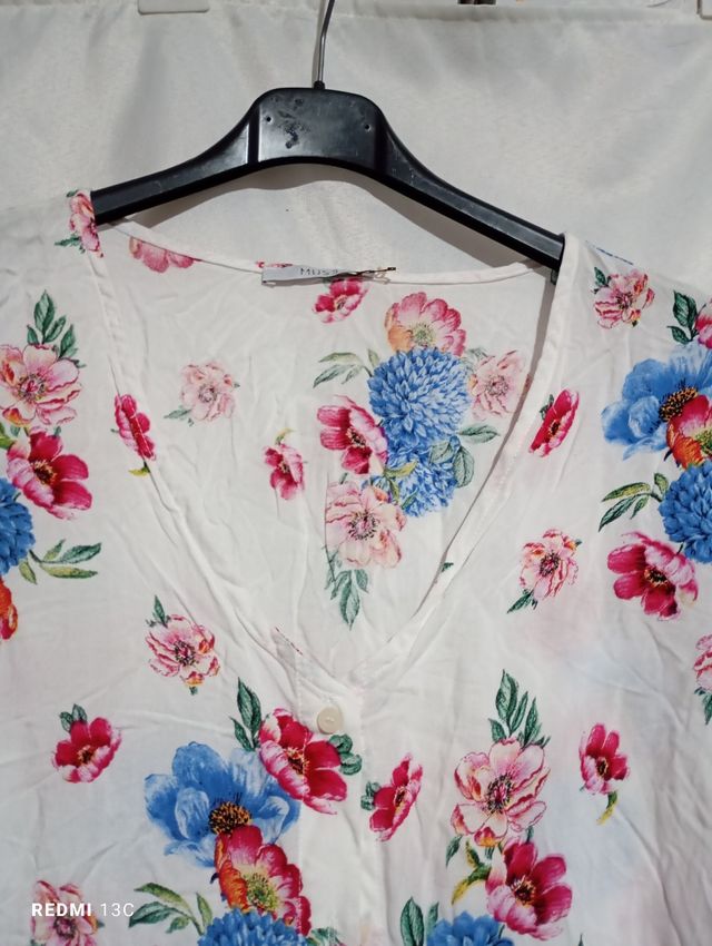 Camisa de flores
