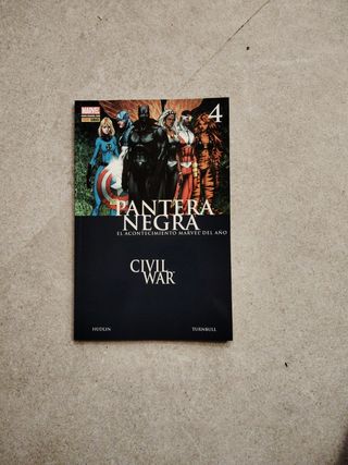 PANTERA NEGRA 04. CRIMENES DE GUERRA (CW)
