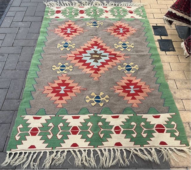 Kilim vintage in lana intrecciata a mano