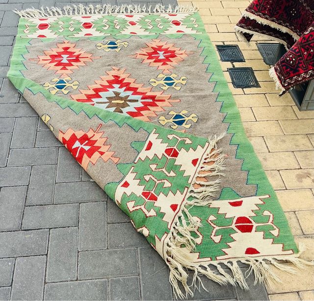 Kilim vintage in lana intrecciata a mano